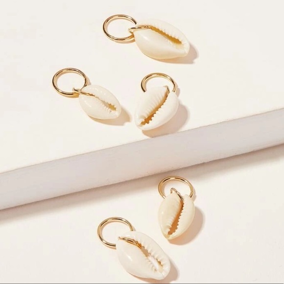 3/$30 Cowrie Shell Hair Ring Set of 5 - Picture 4 of 6